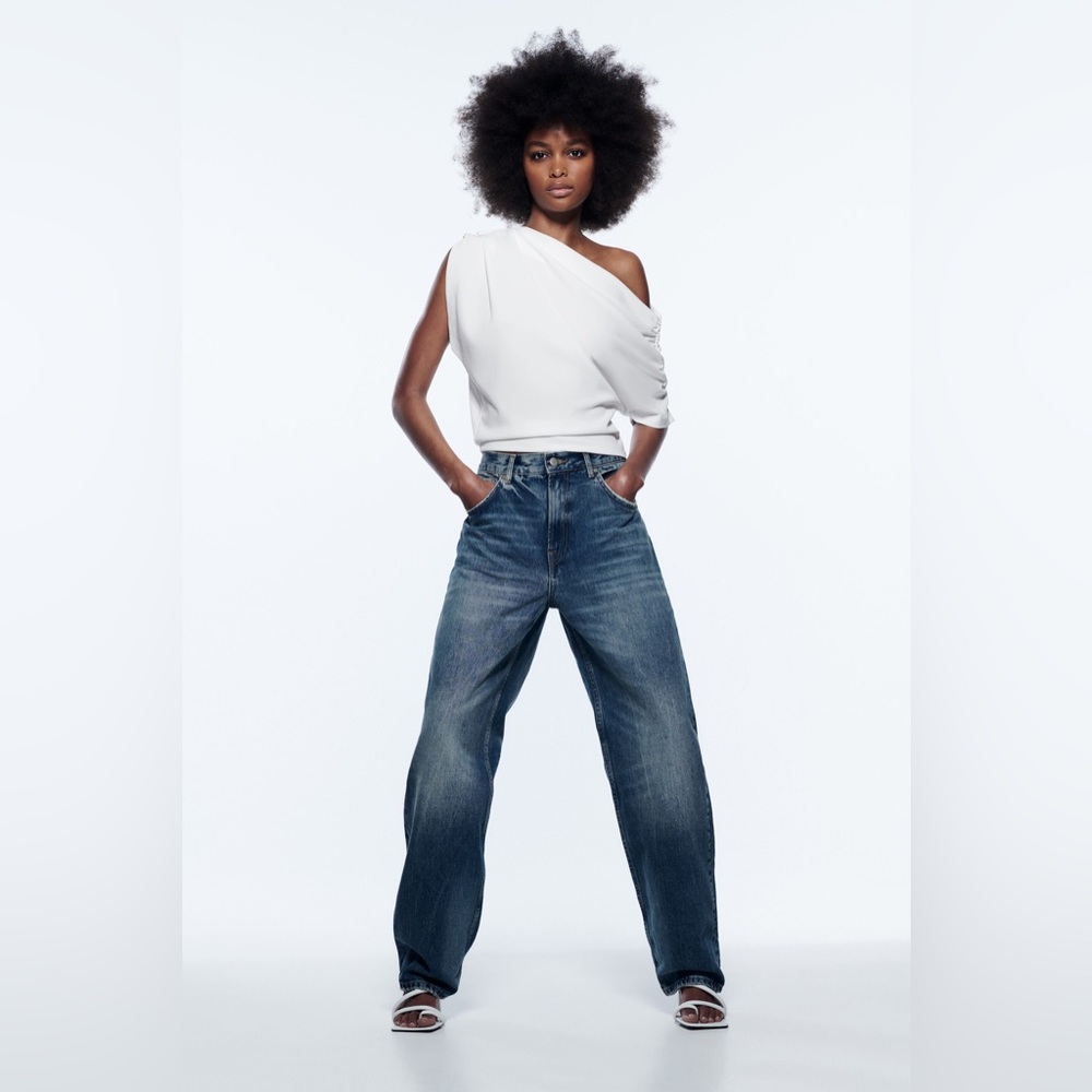 Asymmetrical top - Picture 10 of 12